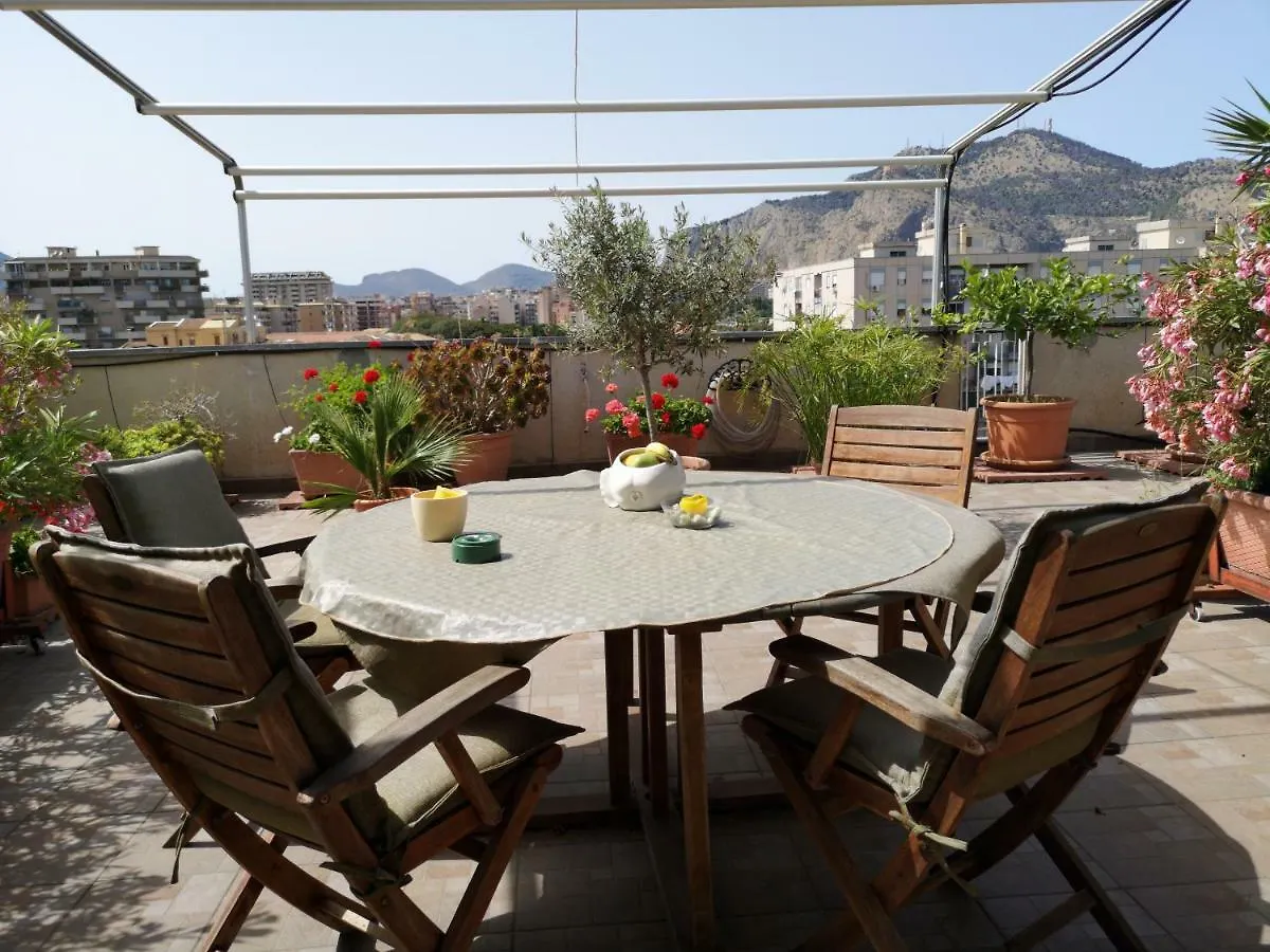 Apartament La Terrazza Di Jenny Palermo